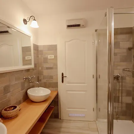 Casa Bianka Baretici